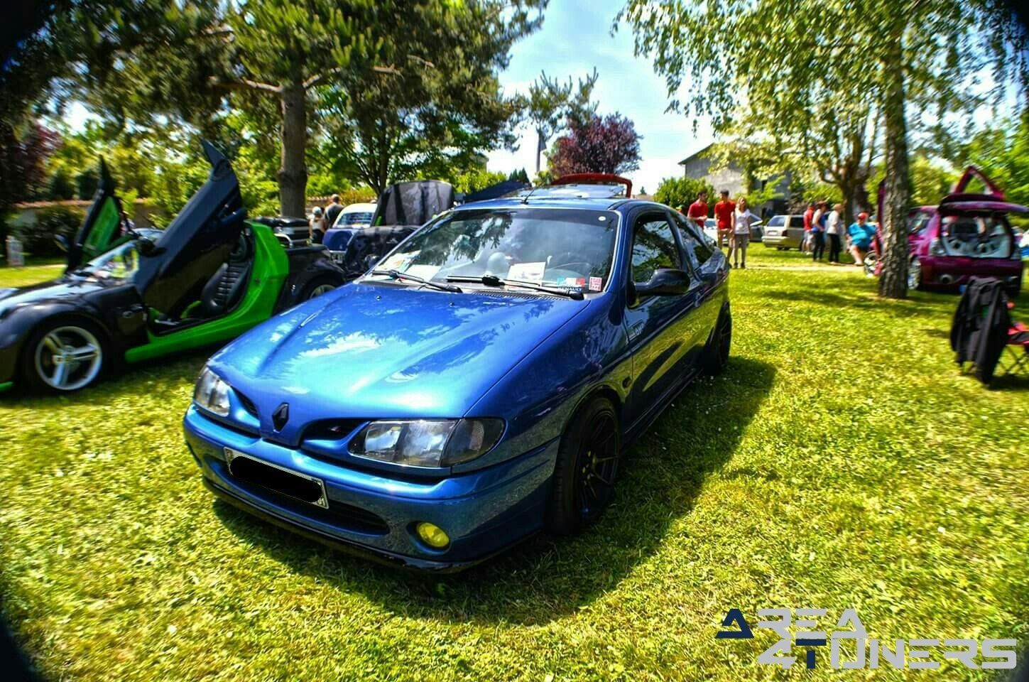 S.E.C. Tuning Show 2017
Imagen del reportaje de la revista Tuning Area4tuners.es, de la concentración de coches Tuning del año 2017 en Saint Etienne Sur Chalaronne Francia