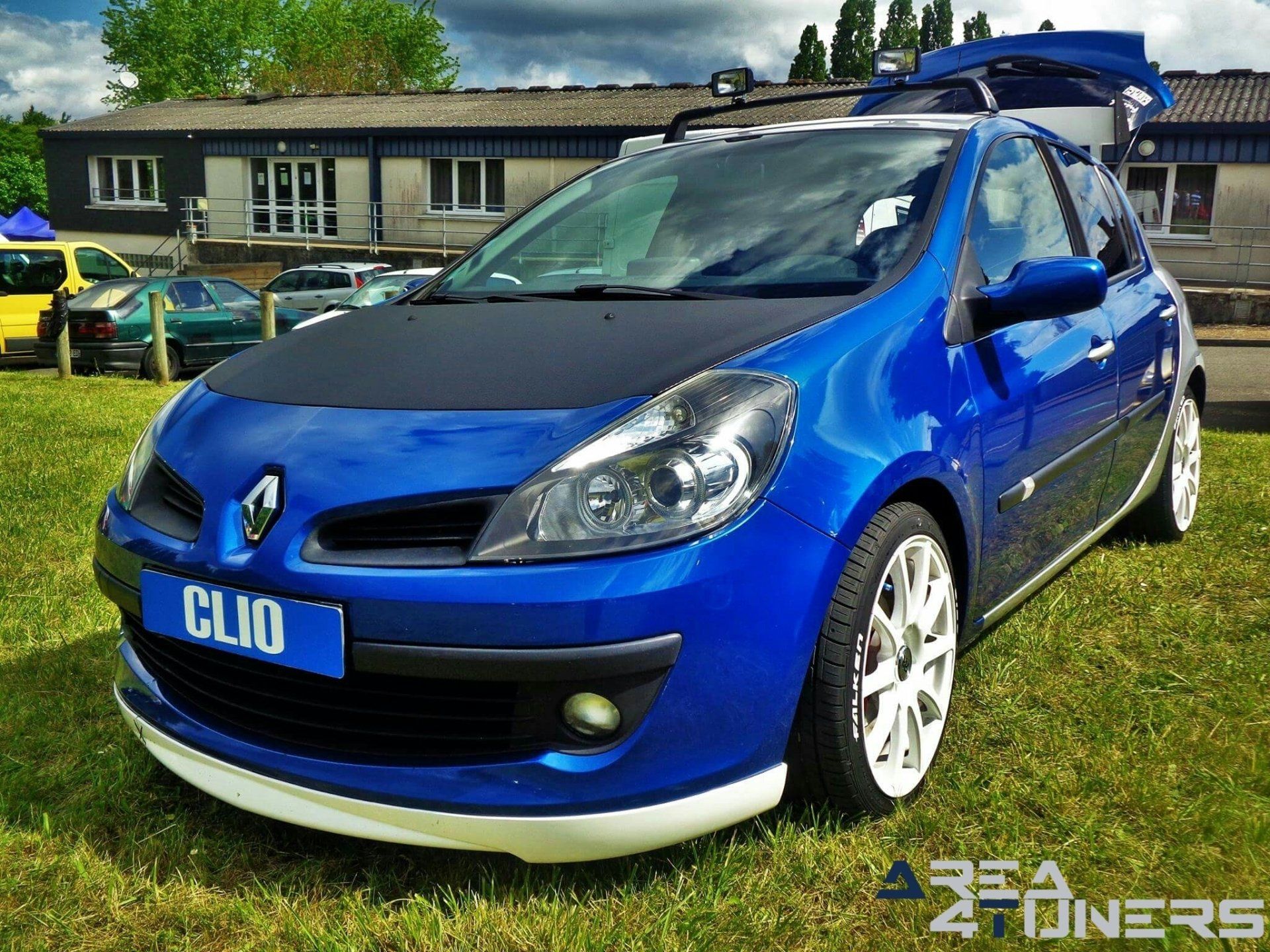 4º Street Tuning Cars 37
Imagen del reportaje de la revista Tuning Area4tuners.es, de la concentración de coches Tuning del año 2017 en Naziere De Touraine Francia