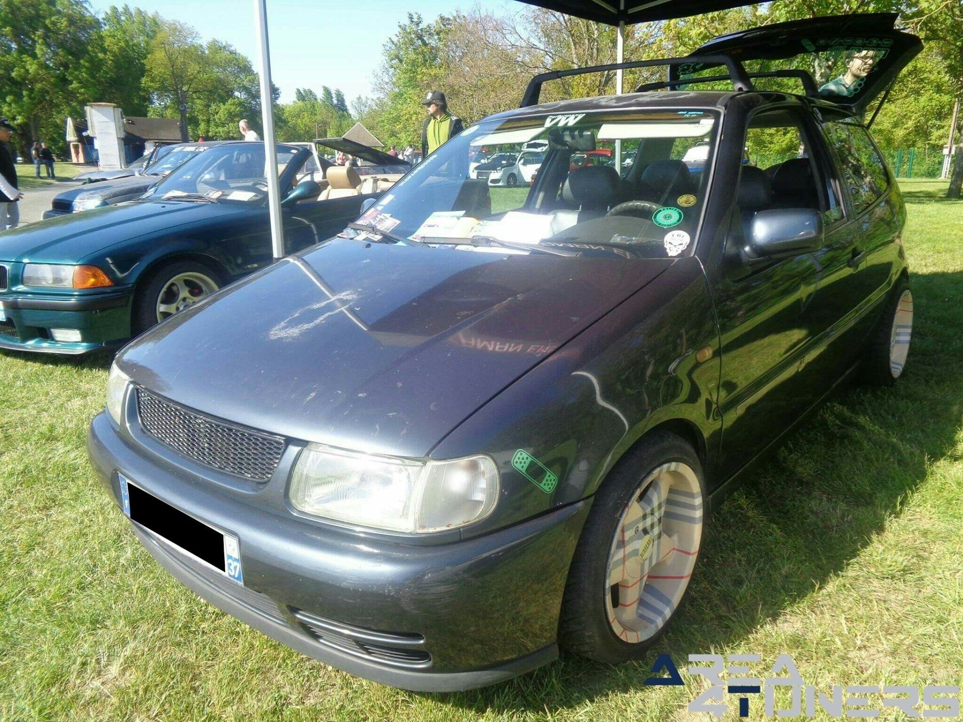 5º Meeting Des Full Tuning Car
Imagen del reportaje de la revista Tuning Area4tuners.es, de la concentración de coches Tuning del año 2017 en Selles Sur Cher Francia