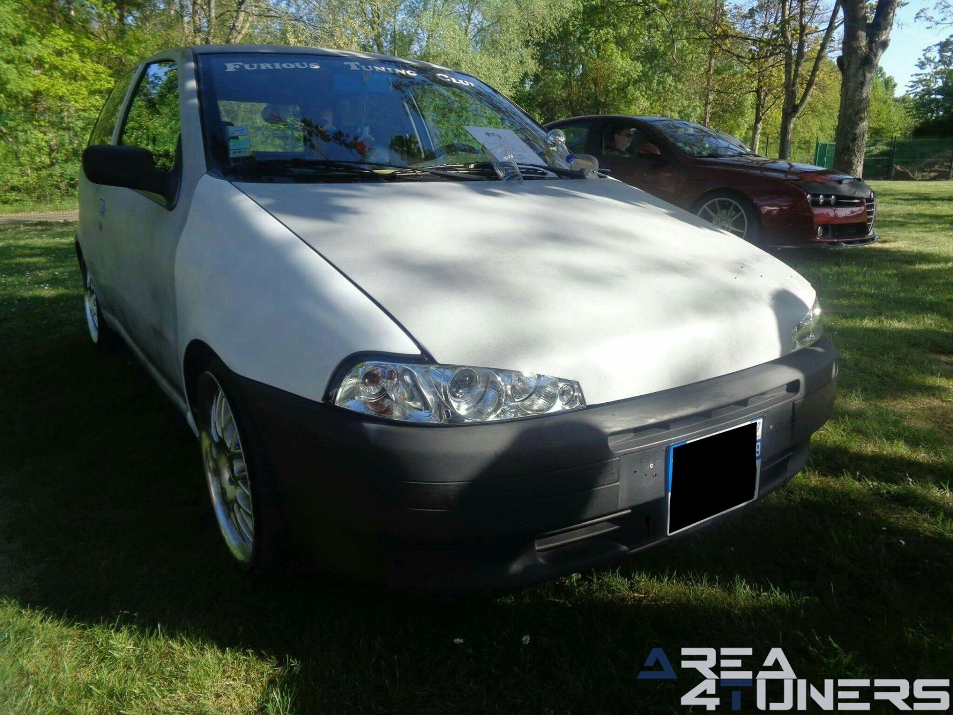 5º Meeting Des Full Tuning Car
Imagen del reportaje de la revista Tuning Area4tuners.es, de la concentración de coches Tuning del año 2017 en Selles Sur Cher Francia