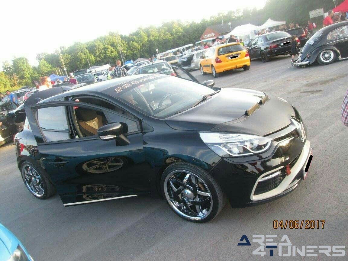 5º Tuning De Nuit Du McFurious Black Night
Imagen del reportaje de la revista Tuning Area4tuners.es, de la concentración de coches Tuning del año 2017 en Gaurain Ramecroix Bélgica