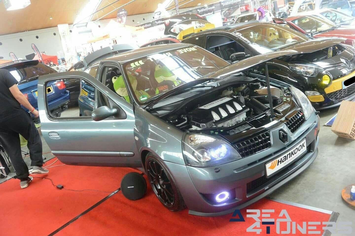 Rockford Fosgate Tuning Days 2k17
Imagen del reportaje de la revista Tuning Area4tuners.es, de la concentración de coches Tuning del año 2017 en Daxladen Alemania