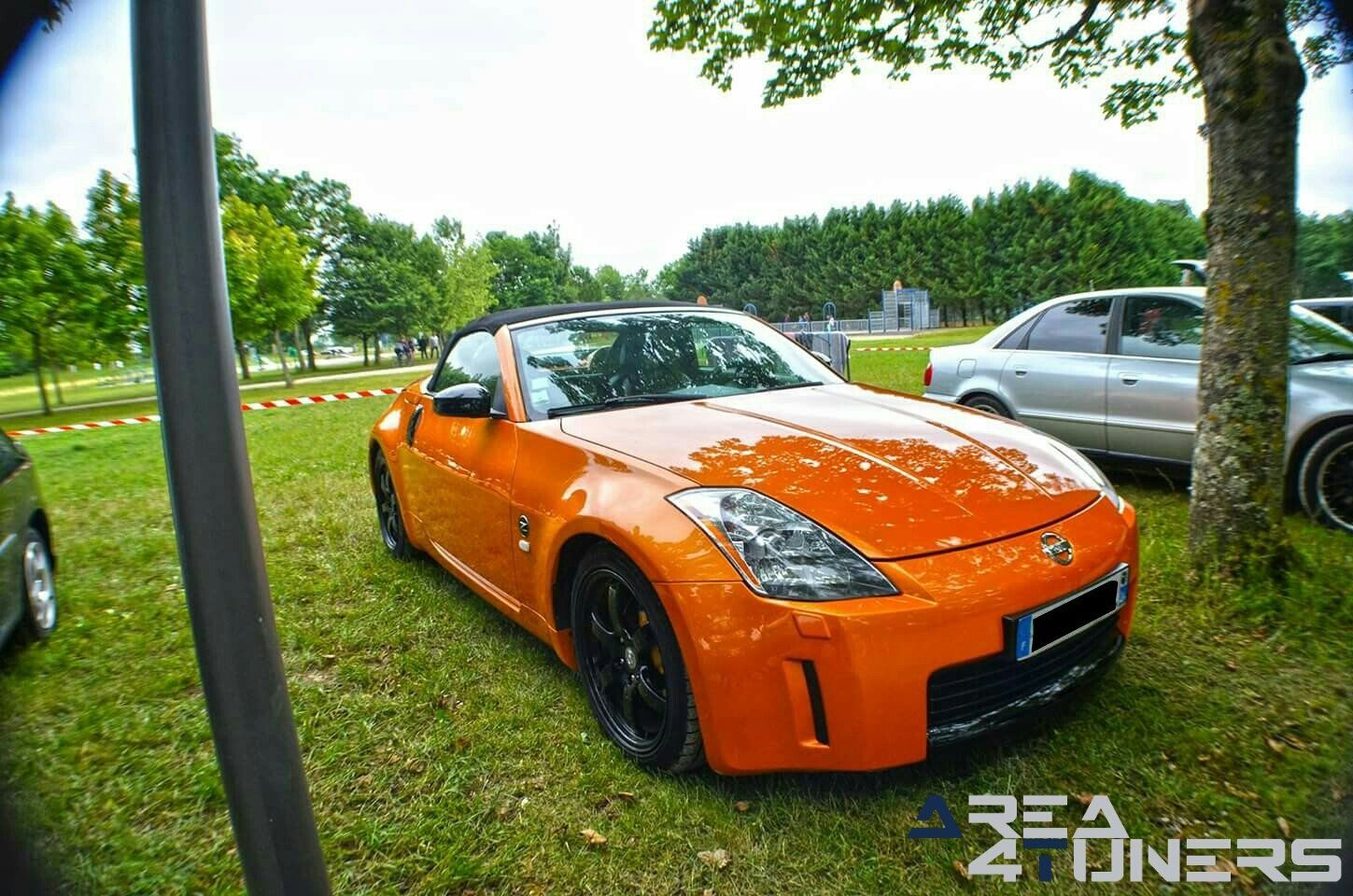 Meeting Tuning Dynamic Dimenssion 10
Imagen del reportaje de la revista Tuning Area4tuners.es, de la concentración de coches Tuning del año 2017 en Dienville Francia