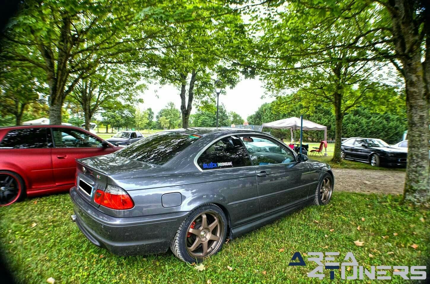 Meeting Tuning Dynamic Dimenssion 10
Imagen del reportaje de la revista Tuning Area4tuners.es, de la concentración de coches Tuning del año 2017 en Dienville Francia