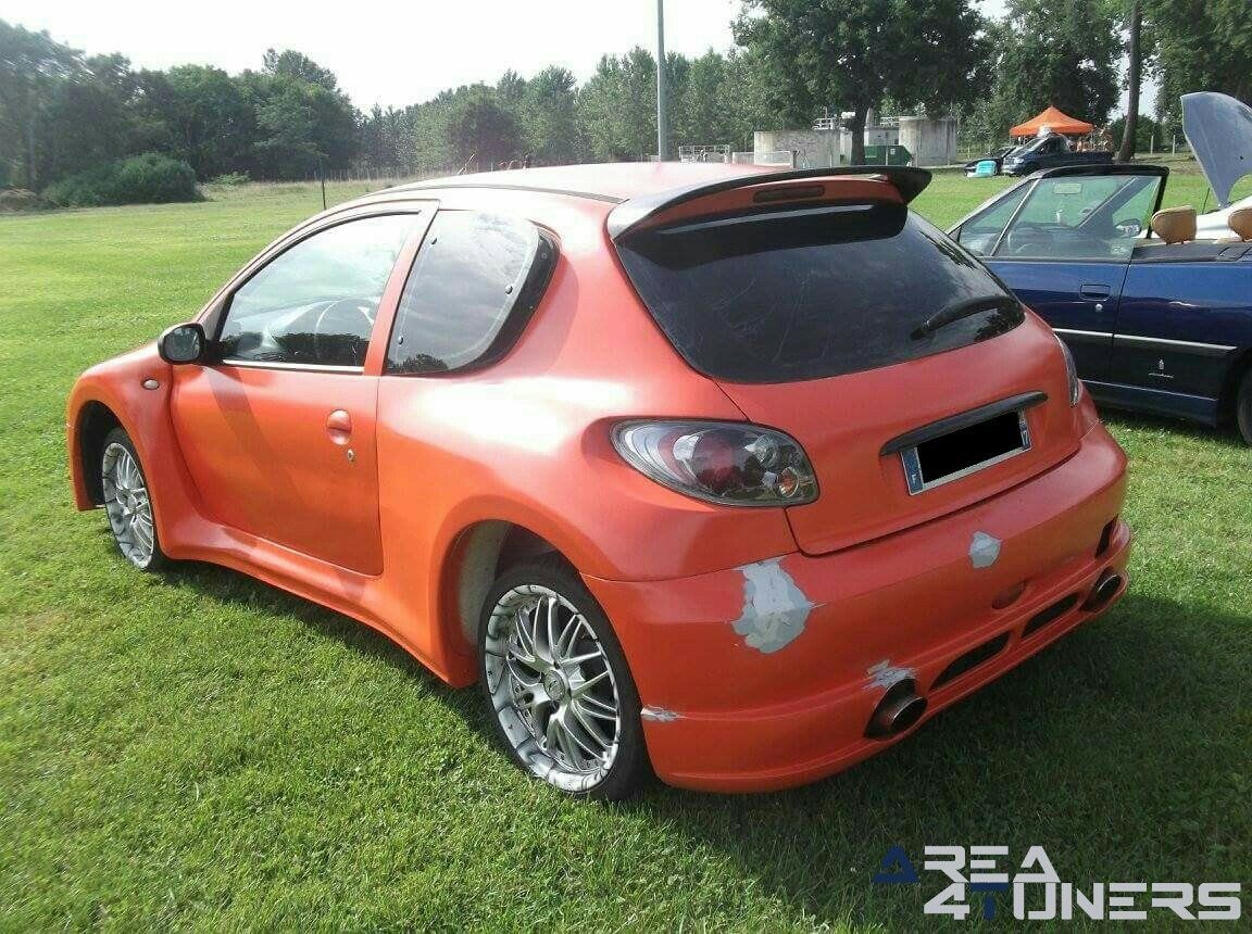 Fbi Tuning Car Saison 4
Imagen del reportaje de la revista Tuning Area4tuners.es, de la concentración de coches Tuning del año 2017 en Saint Savin Francia