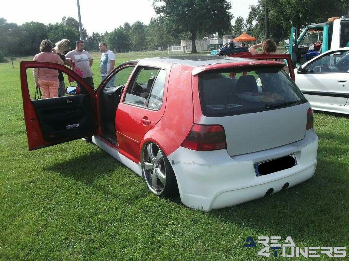 Fbi Tuning Car Saison 4
Imagen del reportaje de la revista Tuning Area4tuners.es, de la concentración de coches Tuning del año 2017 en Saint Savin Francia