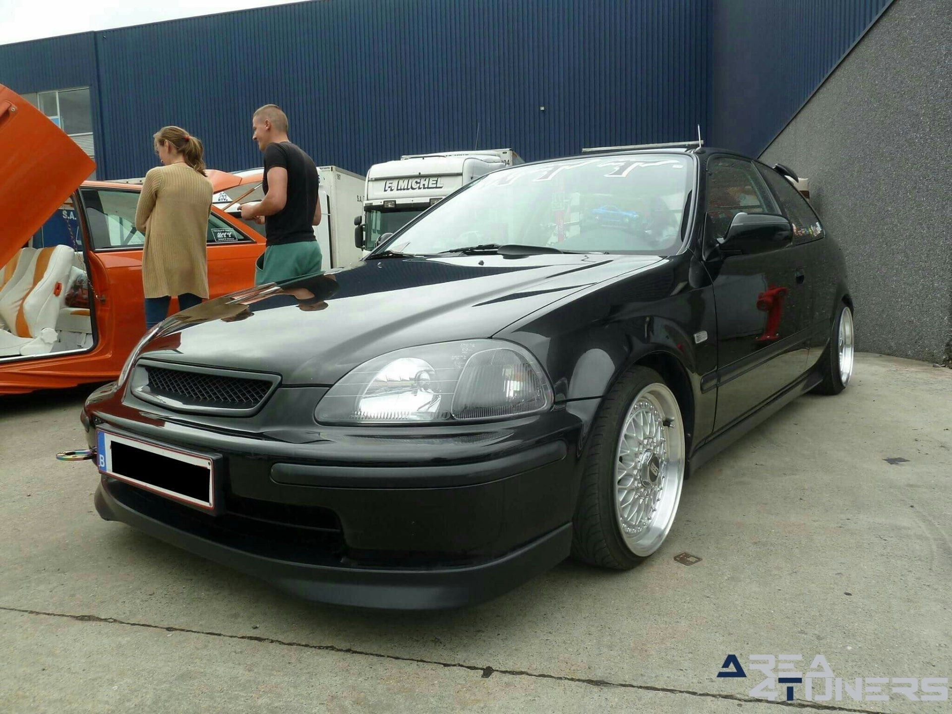 Meeting Full Concept Car 2017
Imagen del reportaje de la revista Tuning Area4tuners.es, de la concentración de coches Tuning del año 2017 en Houdeng-Goegnies Bélgica