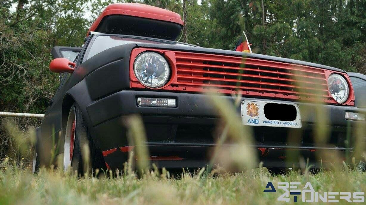 Sound Passion Team Episode 4
Imagen del reportaje de la revista Tuning Area4tuners.es, de la concentración de coches Tuning del año 2017 en Saint Maigrin Francia