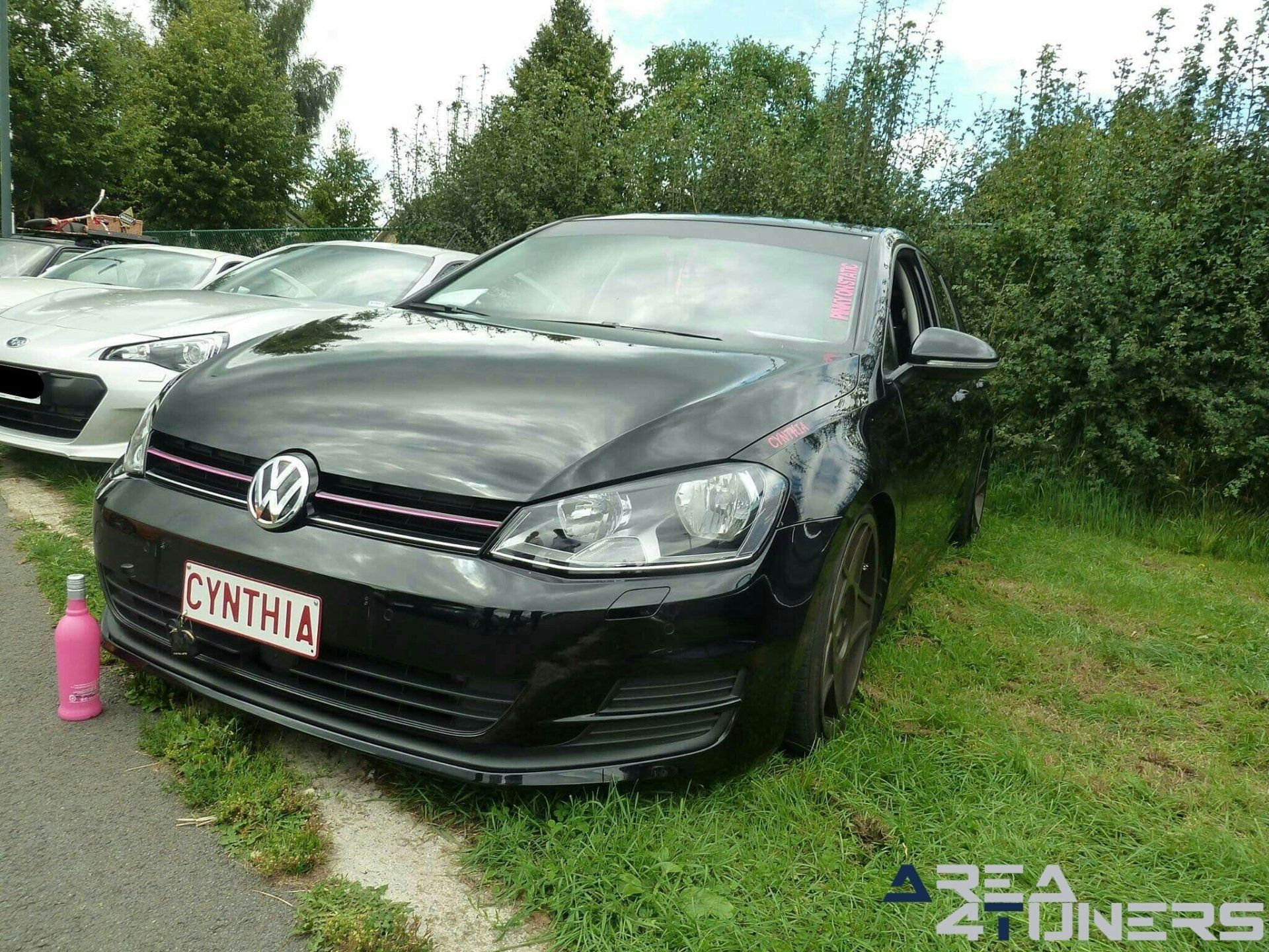 Meeting Lazy Sunday 2k17
Imagen del reportaje de la revista Tuning Area4tuners.es, de la concentración de coches Tuning del año 2017 en Jabbeke Bélgica