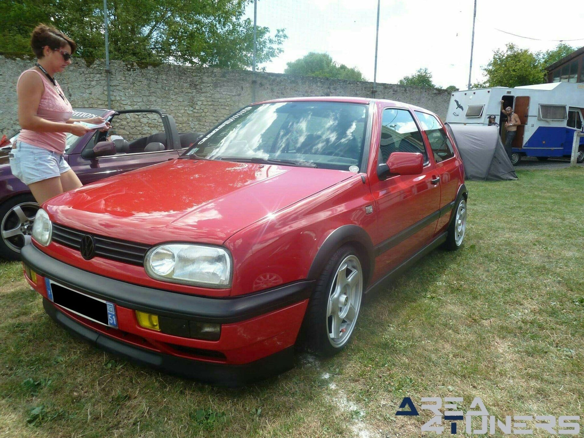 L'Arena Festival Show 17
Imagen del reportaje de la revista Tuning Area4tuners.es, de la concentración de coches Tuning del año 2017 en Mont Notre Dame Francia