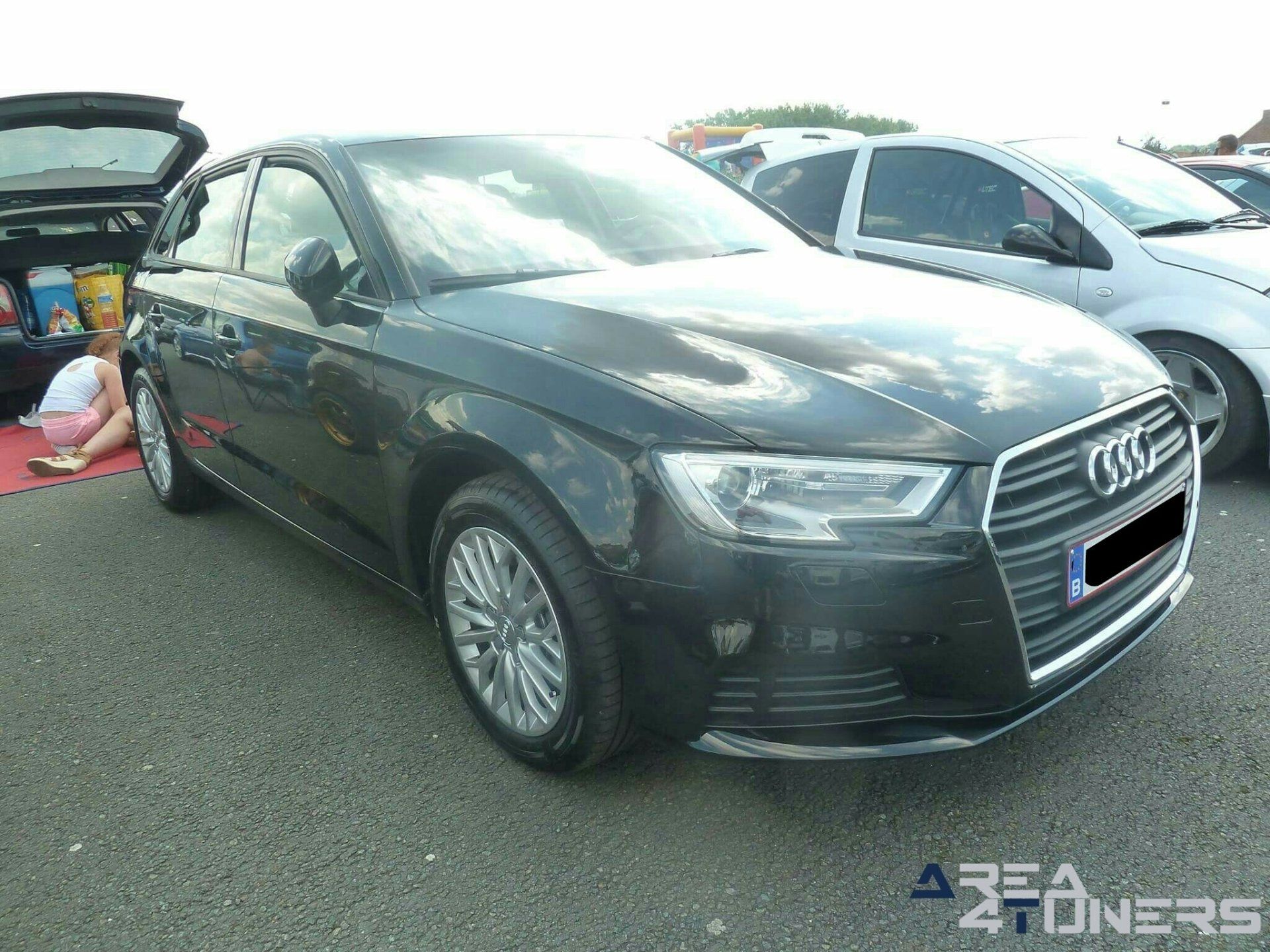 Dragon Show 1
Imagen del reportaje de la revista Tuning Area4tuners.es, de la concentración de coches Tuning del año 2017 en Quenast Bélgica