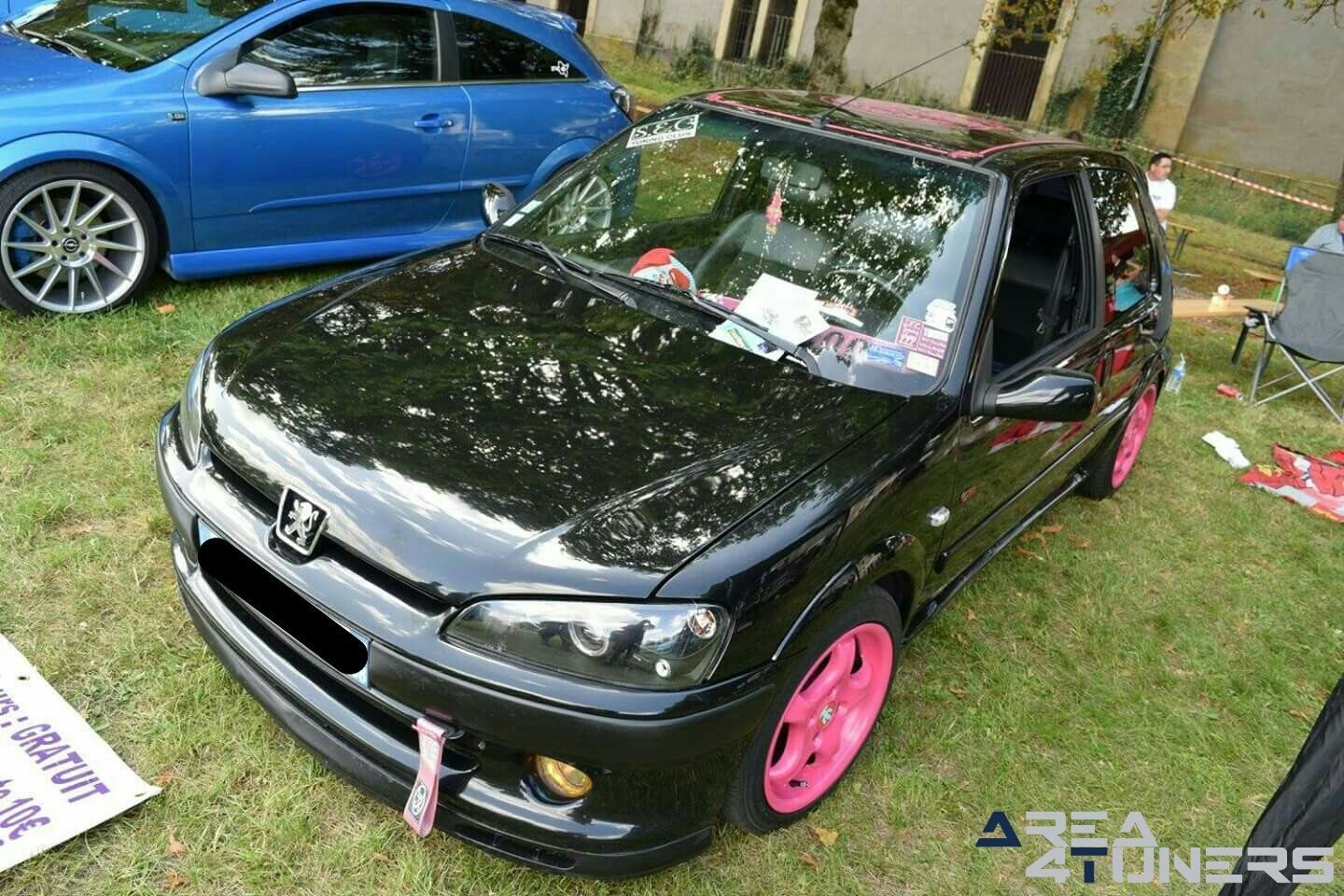 Irresistible Car 2
Imagen del reportaje de la revista Tuning Area4tuners.es, de la concentración de coches Tuning del año 2017 en Langres Francia