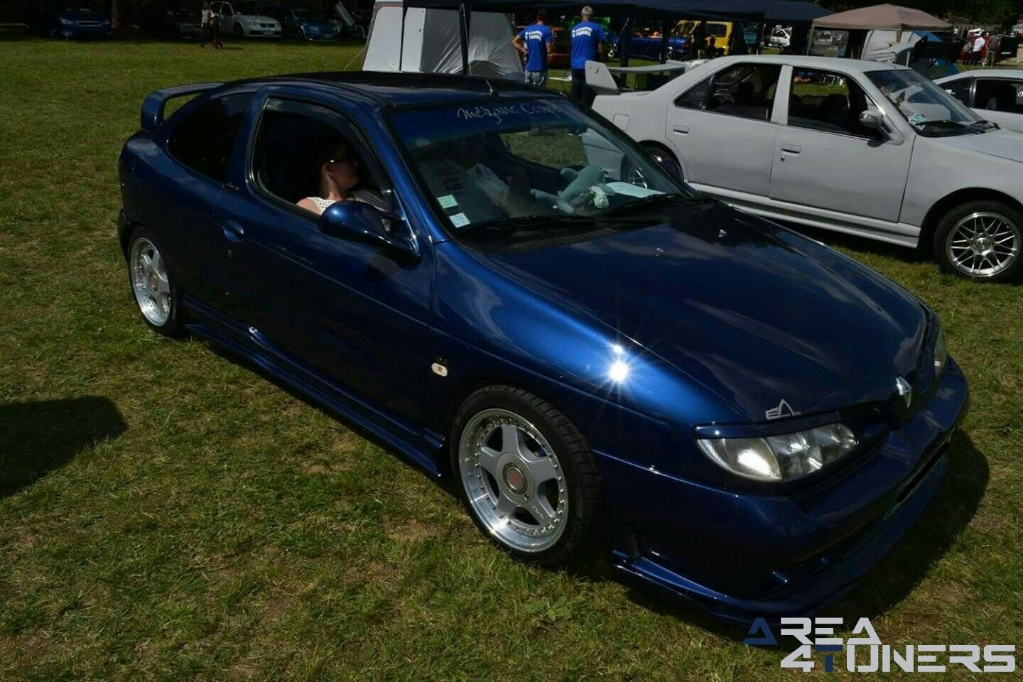 Irresistible Car 2
Imagen del reportaje de la revista Tuning Area4tuners.es, de la concentración de coches Tuning del año 2017 en Langres Francia
