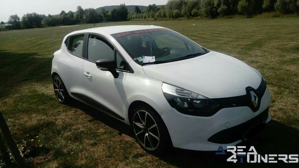 Meeting Tuning Tantpassion
Imagen del reportaje de la revista Tuning Area4tuners.es, de la concentración de coches Tuning del año 2017 en Louviers Francia