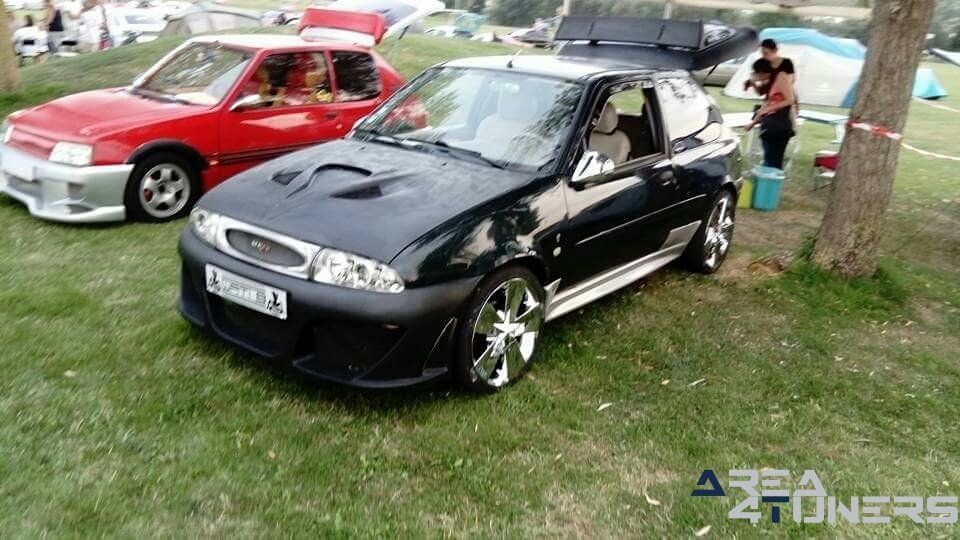 Meeting Tuning Tantpassion
Imagen del reportaje de la revista Tuning Area4tuners.es, de la concentración de coches Tuning del año 2017 en Louviers Francia