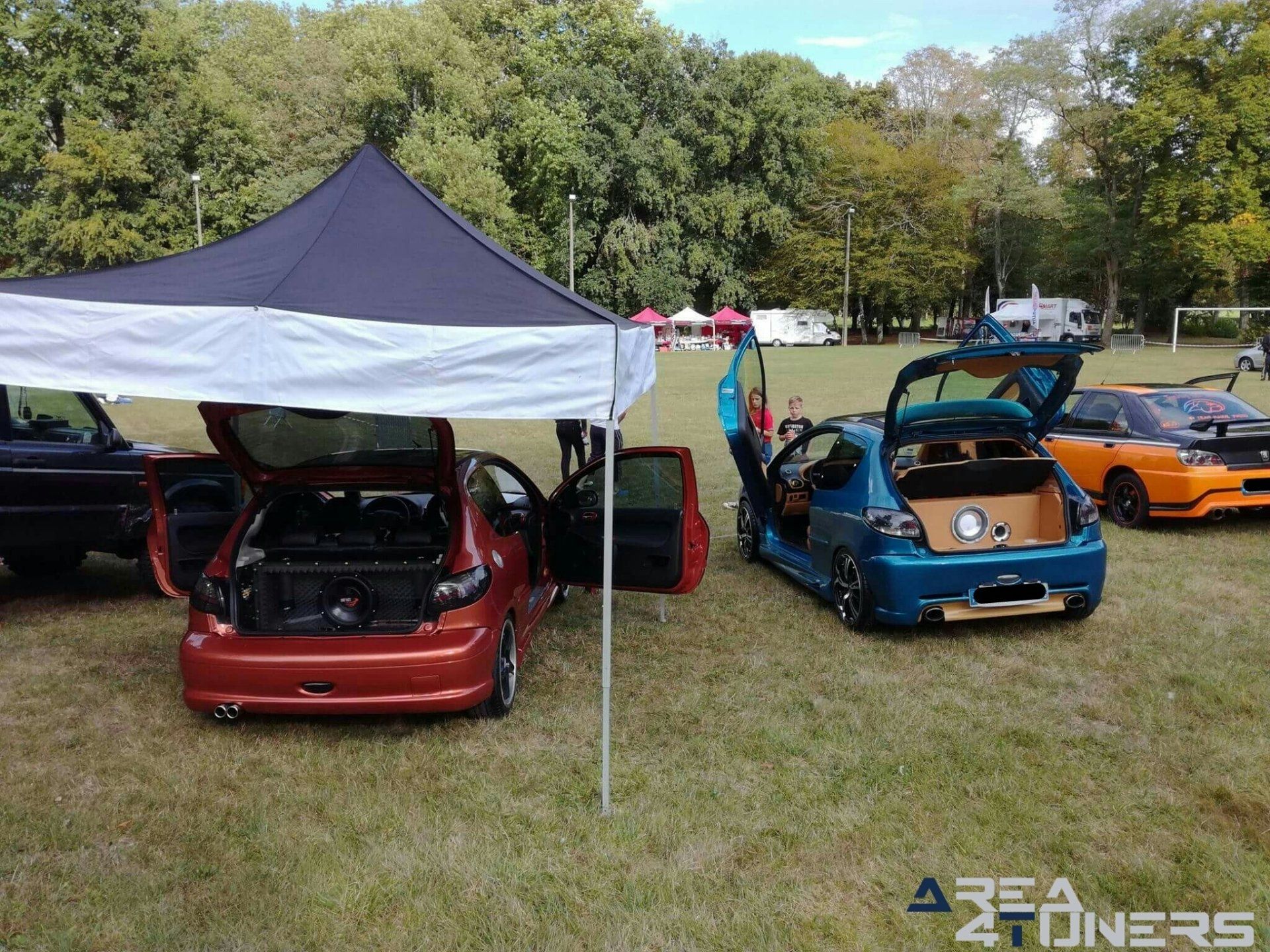 18º Meeting Du Trc
Imagen del reportaje de la revista Tuning Area4tuners.es, de la concentración de coches Tuning del año 2017 en Saint Maur Francia