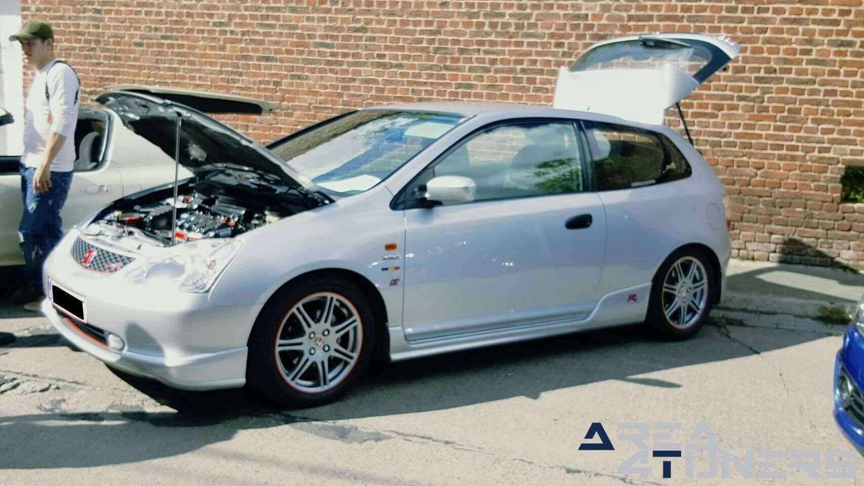 Sushiworkz Meet Belgium
Imagen del reportaje de la revista Tuning Area4tuners.es, de la concentración de coches Tuning del año 2017 en Bury Bélgica