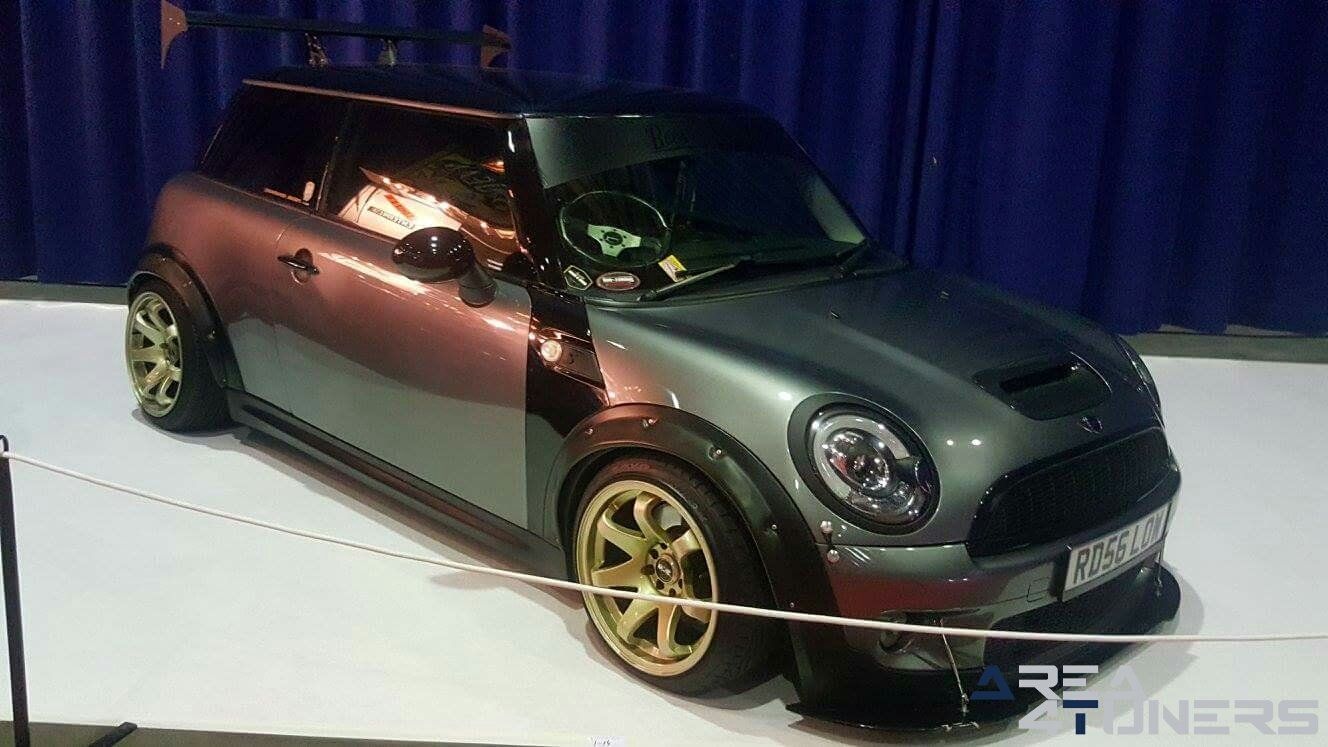 100% Tuning Fest
Imagen del reportaje de la revista Tuning Area4tuners.es, de la concentración de coches Tuning del año 2017 en Rotterdam Holanda