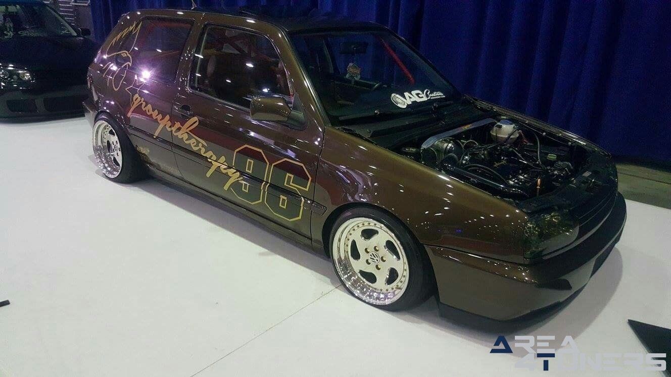 100% Tuning Fest
Imagen del reportaje de la revista Tuning Area4tuners.es, de la concentración de coches Tuning del año 2017 en Rotterdam Holanda