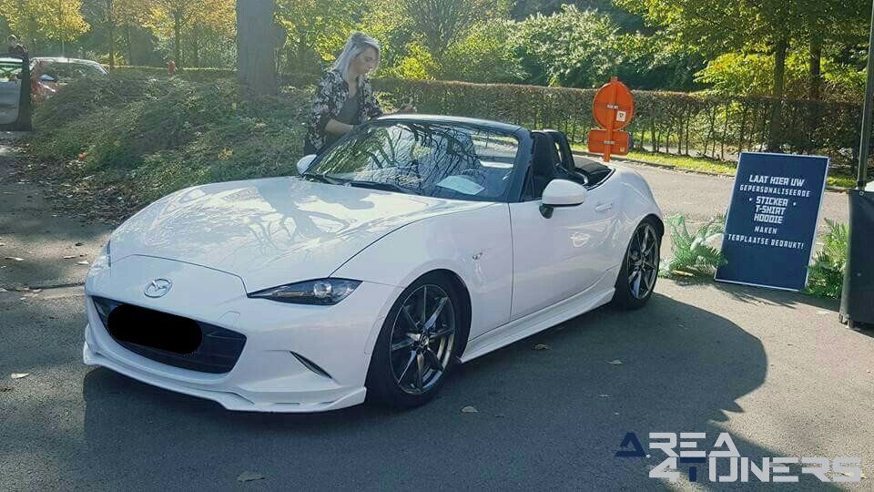 Oiljster Tuning Event
Imagen del reportaje de la revista Tuning Area4tuners.es, de la concentración de coches Tuning del año 2017 en Aalst Bélgica