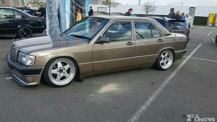 Edition nº8 United Project
Imagen del reportaje de la revista Tuning Area4tuners.es, de la concentración de coches Tuning del año 2017 en Brujas Bélgica