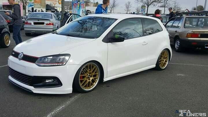 Edition nº8 United Project
Imagen del reportaje de la revista Tuning Area4tuners.es, de la concentración de coches Tuning del año 2017 en Brujas Bélgica