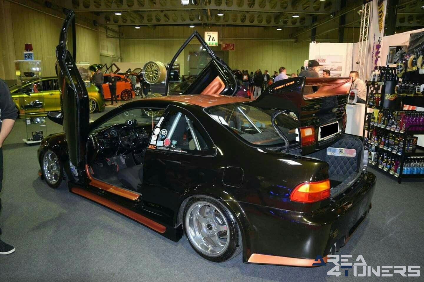 20th Internacional Motor Show
Imagen del reportaje de la revista Tuning Area4tuners.es, de la concentración de coches Tuning del año 2017 en Luxemburgo