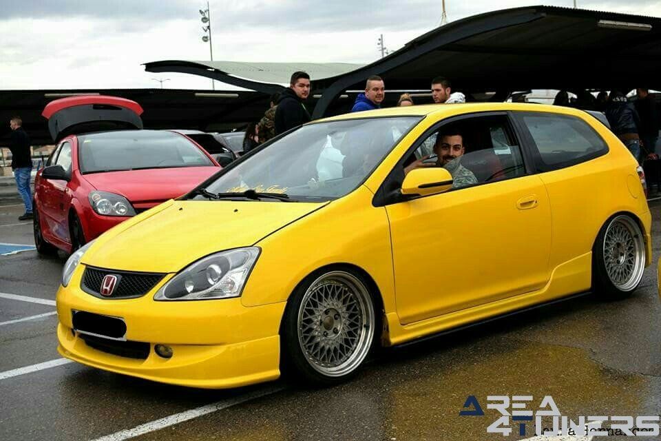 1ª Kdd Vip Tuning Club
Imagen del reportaje revista Tuning Area4tuners.es, concentración de coches Tuning del año 2017 en Tarragona, España