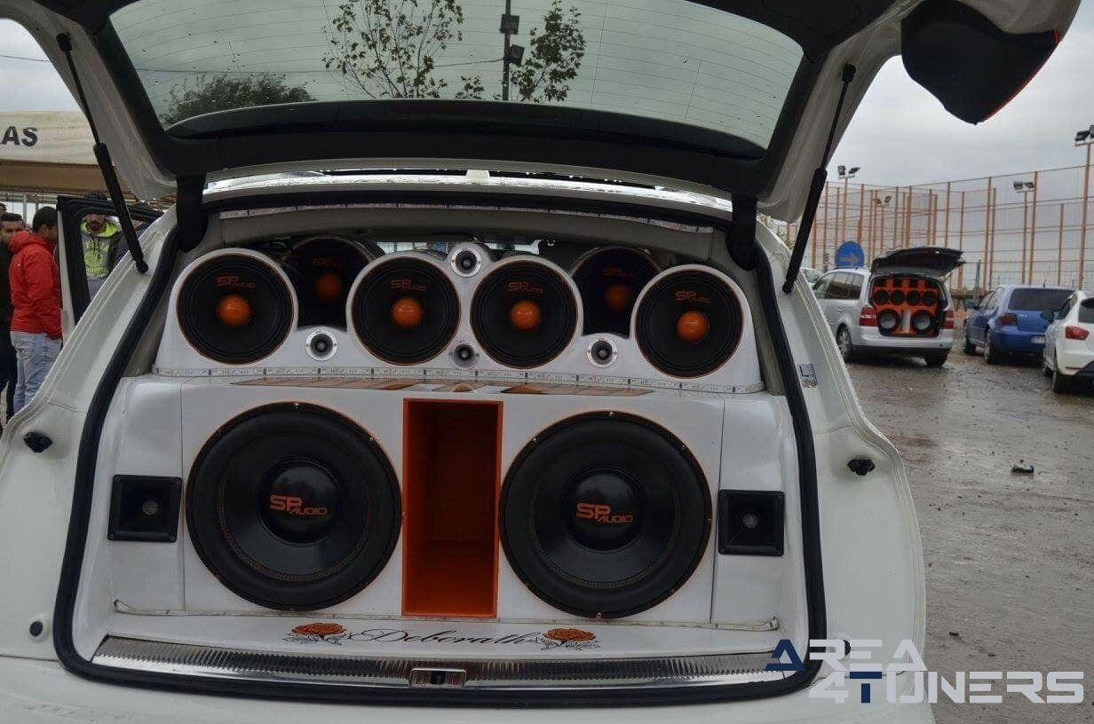 7ª Kdd World Racing Club
Imagen del reportaje revista Tuning Area4tuners.es, concentración de coches Tuning del año 2017 en Vélez, Málaga, España