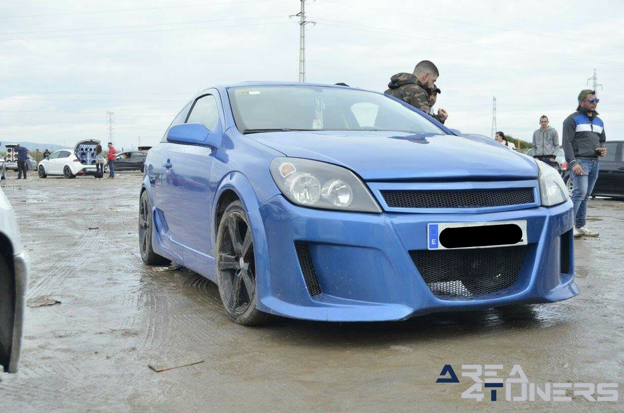 3ª Concentración Tuning Cantillana
Imagen del reportaje revista Tuning Area4tuners.es, concentración de coches Tuning del año 2017 en Cantillana, Sevilla, España