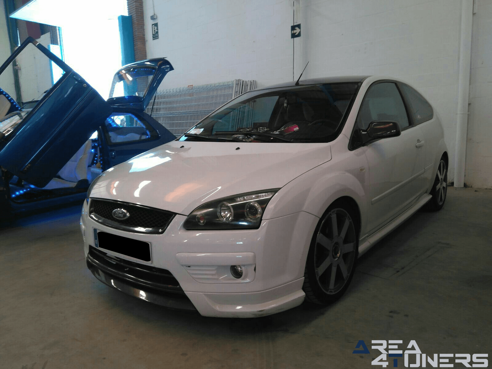 15º Tuning Show Coín
Imagen del reportaje revista Tuning Area4tuners.es, concentración de coches Tuning del año 2017 en Coín, Málaga, España