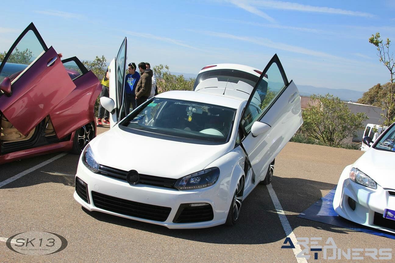 9ª Concentración Tuning Azuaga
Imagen del reportaje revista Tuning Area4tuners.es, concentración de coches Tuning del año 2017 en Azuaga, Badajoz, España
