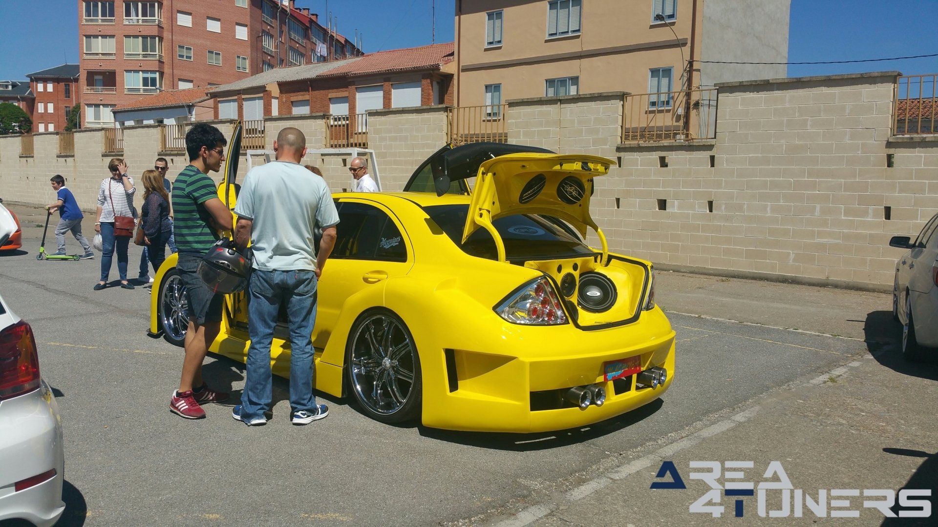 Expotuning Santo Toribio
Imagen del reportaje revista Tuning Area4tuners.es, concentración de coches Tuning del año 2017 en Astorga, León, España