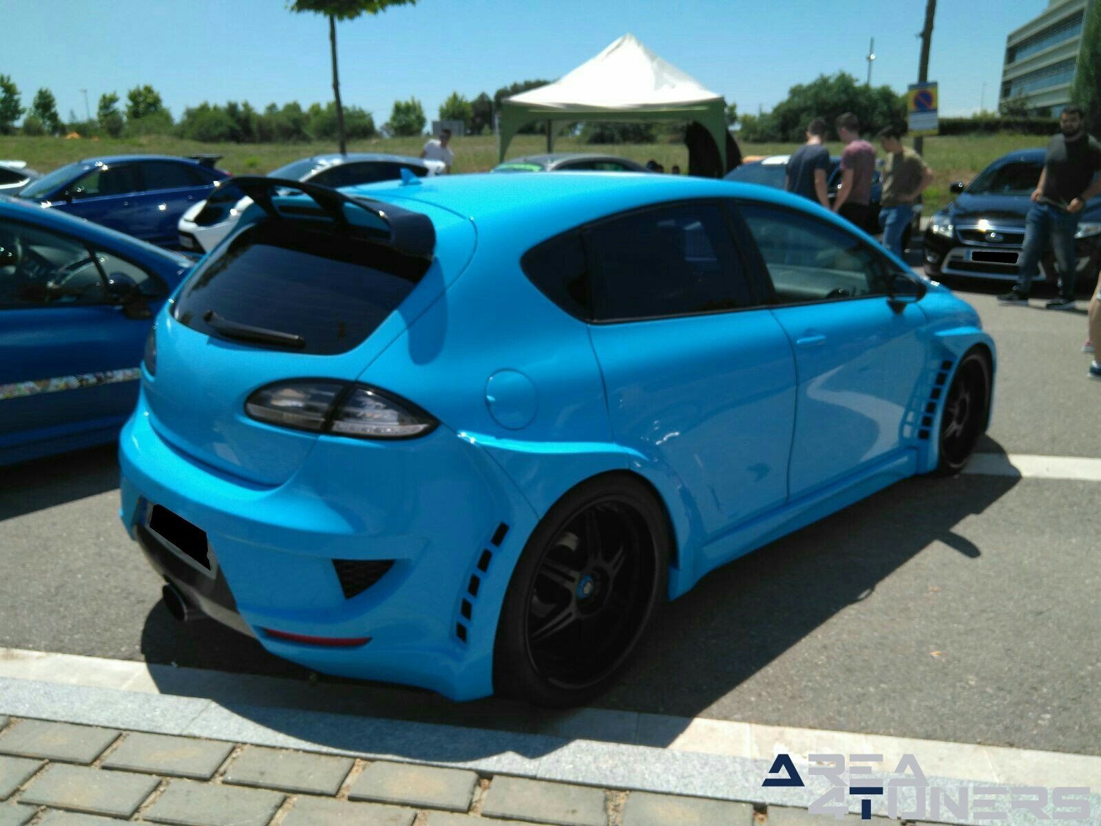 7º Spring Car Show
Imagen del reportaje revista Tuning Area4tuners.es, concentración de coches Tuning del año 2017 en Reus, Tarragona , España