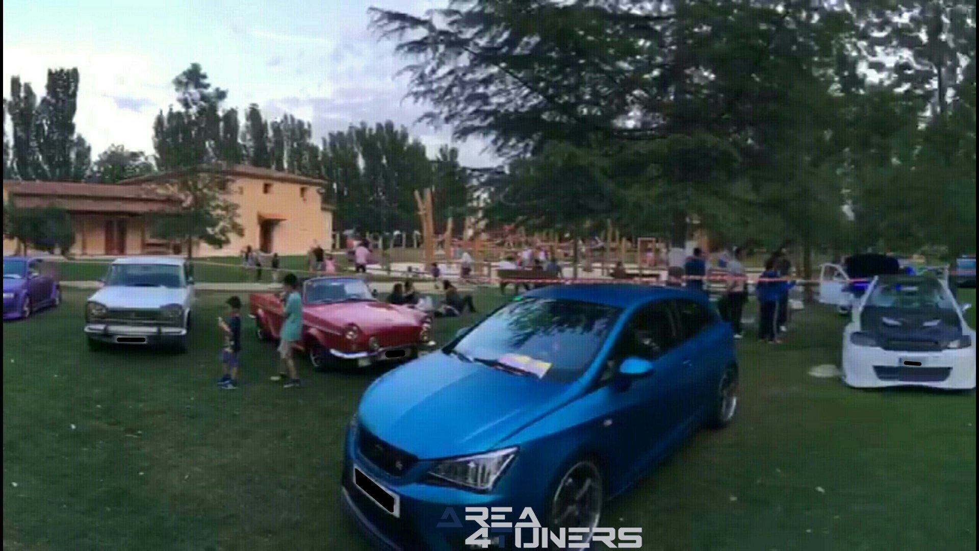 5ª Concentración Tuning Y Clásicos Santovenia
Imagen del reportaje revista Tuning Area4tuners.es, concentración de coches Tuning del año 2017 en Santovenia Del Pisuerga, Valladolid, España
