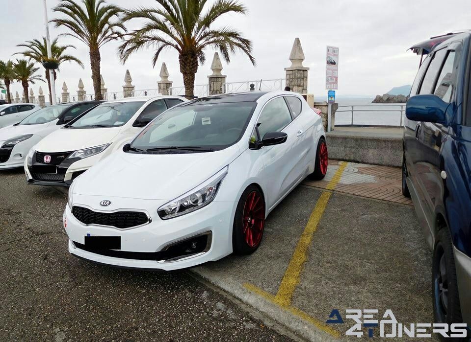 3ª Kdd New Style Cars
Imagen del reportaje revista Tuning Area4tuners.es, concentración de coches Tuning del año 2017 en Castro Urdiales, Cantabria , España