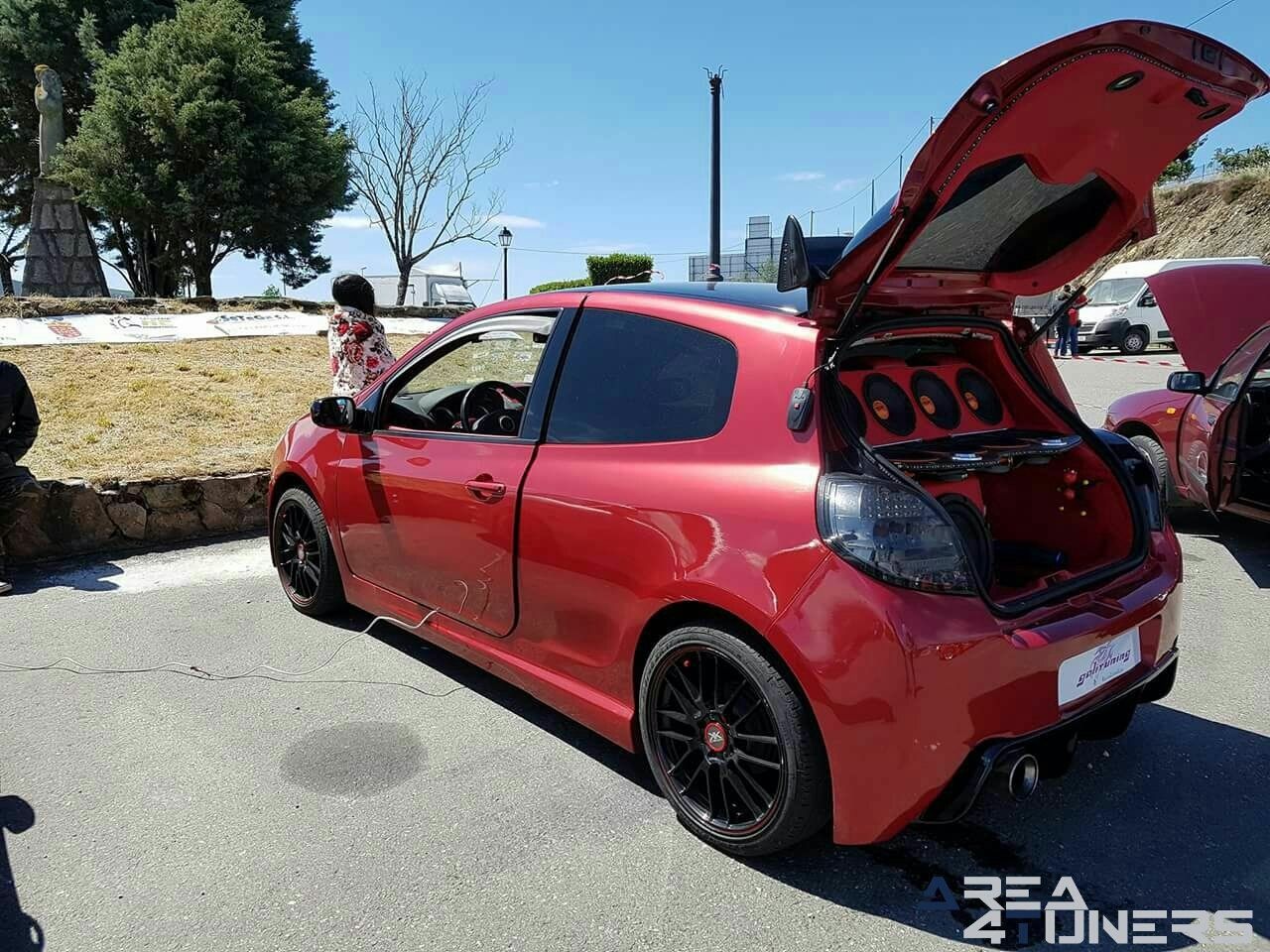 Fiesta Motor Show A Gudiña
Imagen del reportaje revista Tuning Area4tuners.es, concentración de coches Tuning del año 2017 en A Gudiña, Orense, España