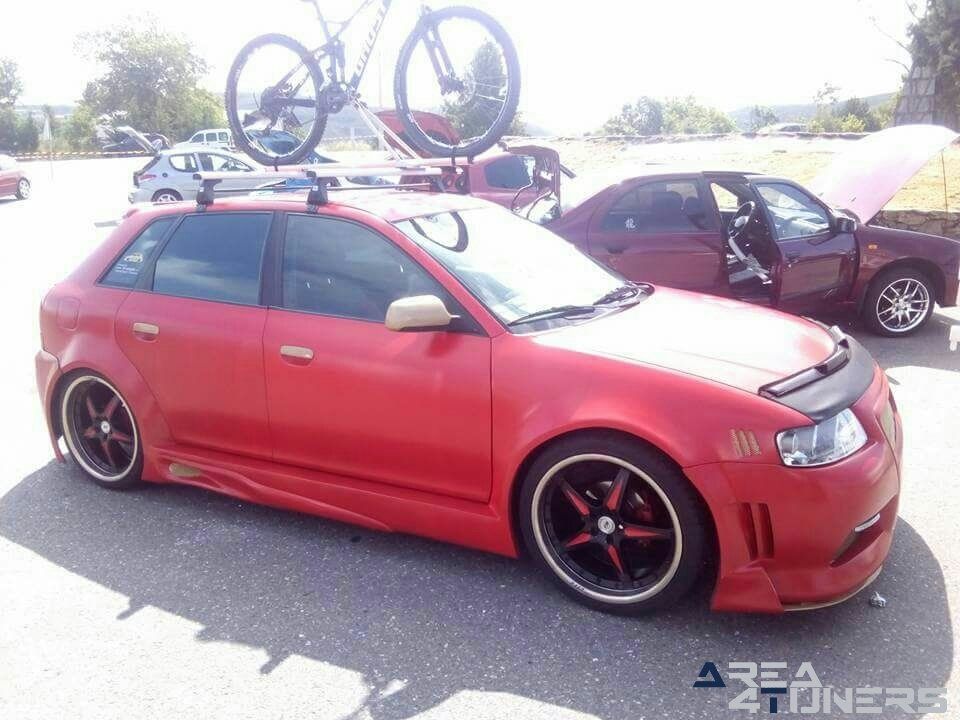 Fiesta Motor Show A Gudiña
Imagen del reportaje revista Tuning Area4tuners.es, concentración de coches Tuning del año 2017 en A Gudiña, Orense, España