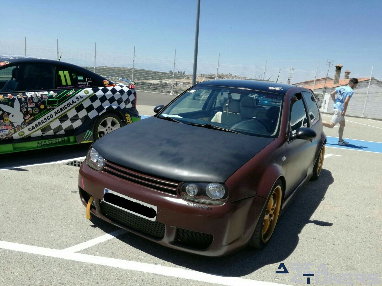 10ª Concentración Ciudad De Villacarrillo
Imagen del reportaje revista Tuning Area4tuners.es, concentración de coches Tuning del año 2017 en Villacarrillo, Jaén, España