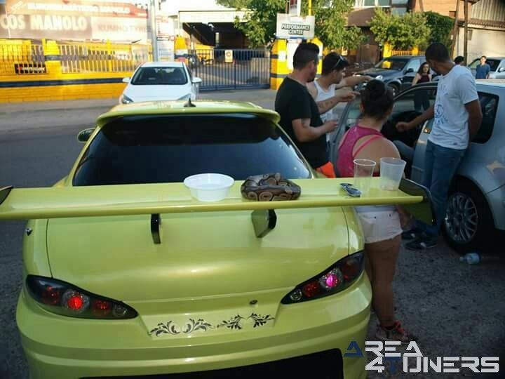 Kdd Asociación Vecinal Puerta De Arcos
Imagen del reportaje revista Tuning Area4tuners.es, concentración de coches Tuning del año 2017 en Talavera Reina, Toledo, España