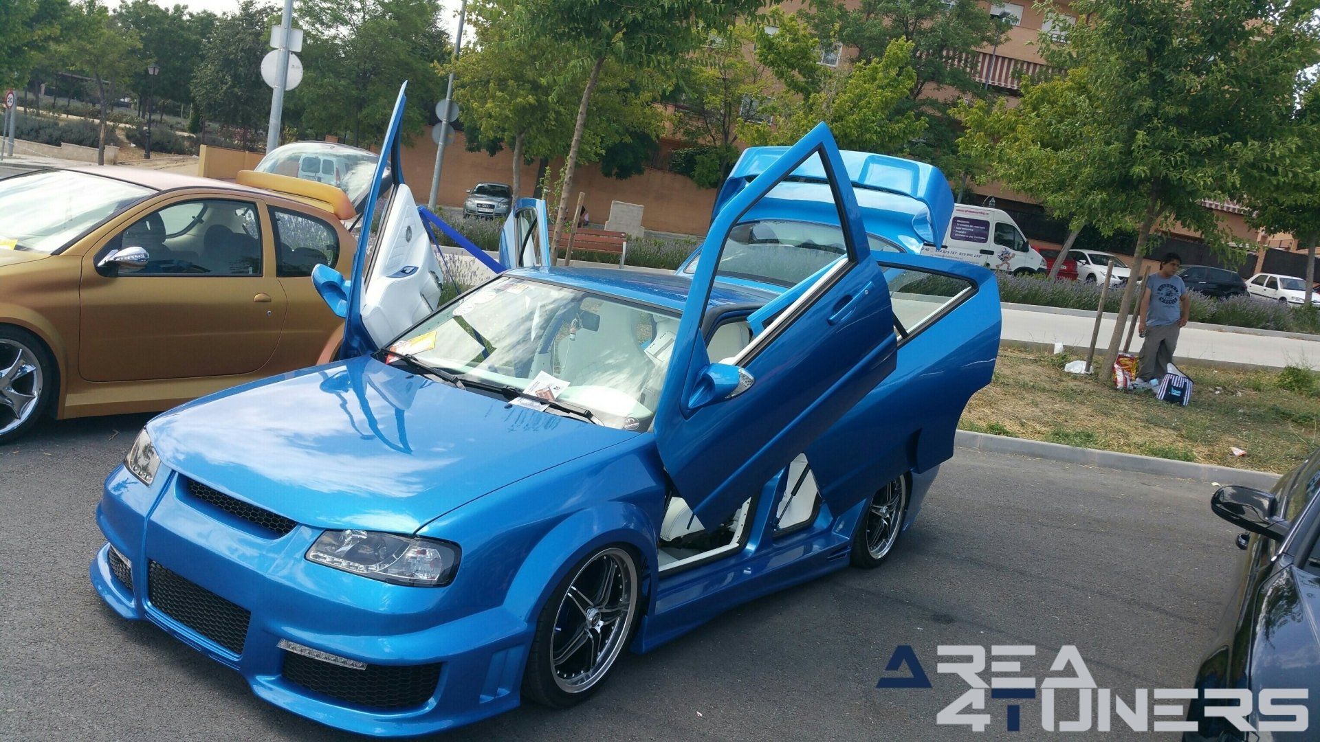 2ª Concentración Tuning Vijake
Imagen del reportaje revista Tuning Area4tuners.es, concentración de coches Tuning del año 2017 en Humanes, Madrid, España