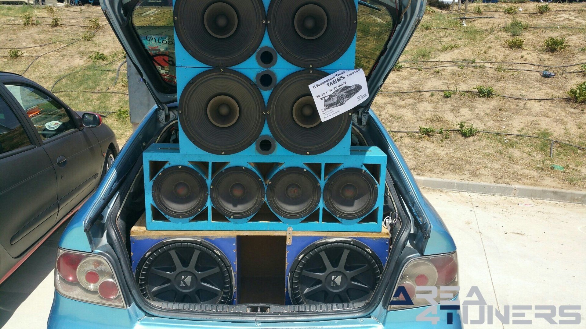 2ª Concentración Tuning Vijake
Imagen del reportaje revista Tuning Area4tuners.es, concentración de coches Tuning del año 2017 en Humanes, Madrid, España