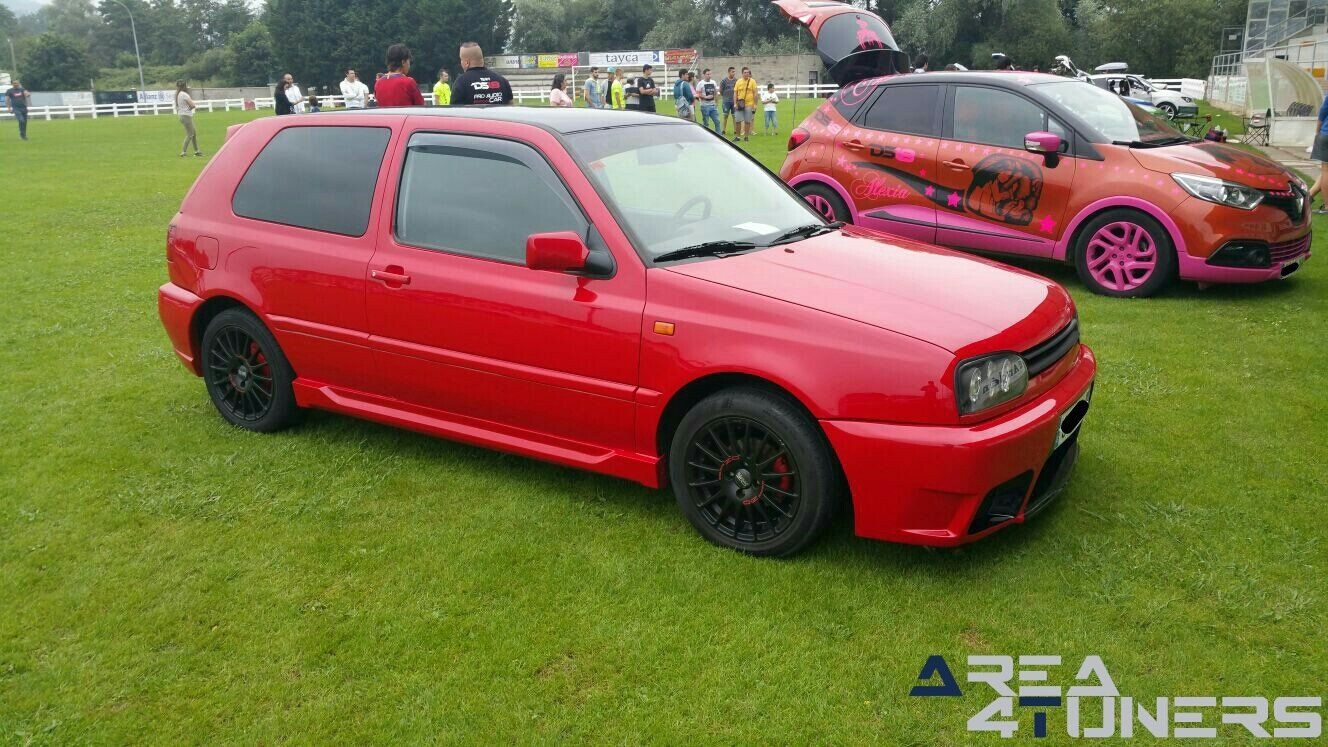 1ª Concentración Crazy Tuning
Imagen del reportaje revista Tuning Area4tuners.es, concentración de coches Tuning del año 2017 en Sarón, Cantabria, España