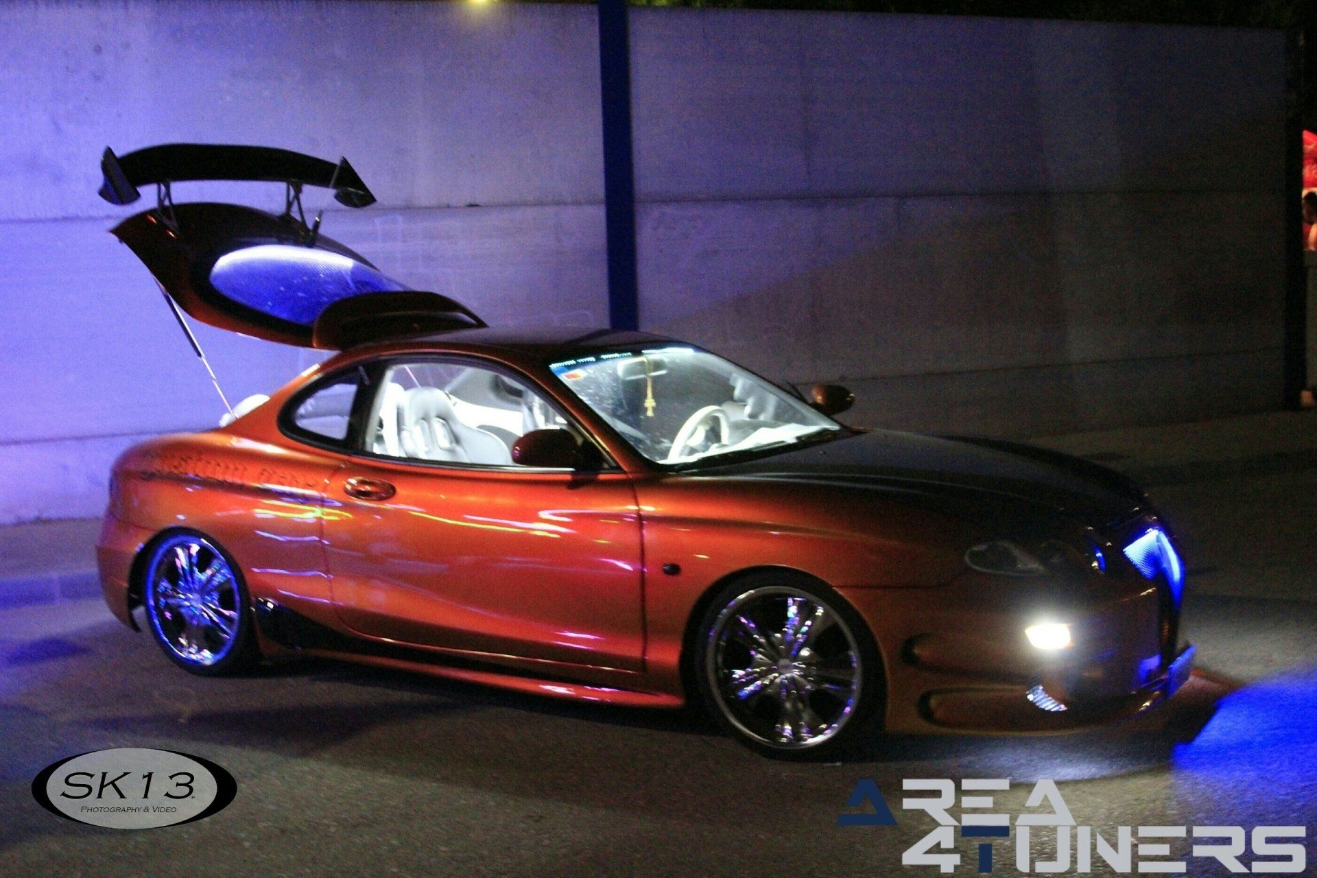 3ª Kdd Ciudad De Palencia
Imagen del reportaje revista Tuning Area4tuners.es, concentración de coches Tuning del año 2017 en Palencia capital, España