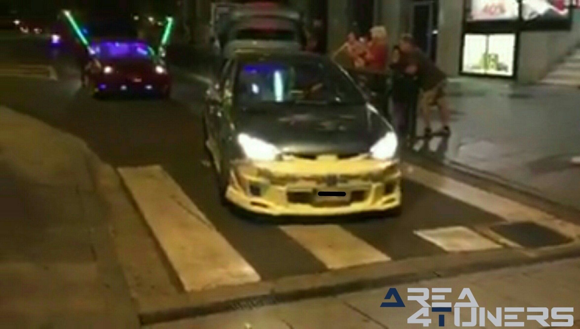 3ª Kdd Ciudad De Palencia
Imagen del reportaje revista Tuning Area4tuners.es, concentración de coches Tuning del año 2017 en Palencia capital, España