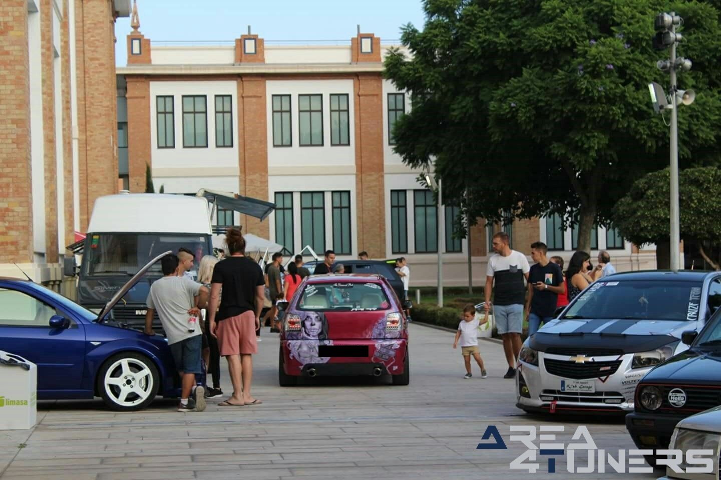 5º Expo Tuning Museo Automovilístico Málaga
Imagen del reportaje revista Tuning Area4tuners.es, concentración de coches Tuning del año 2017 en Málaga, España