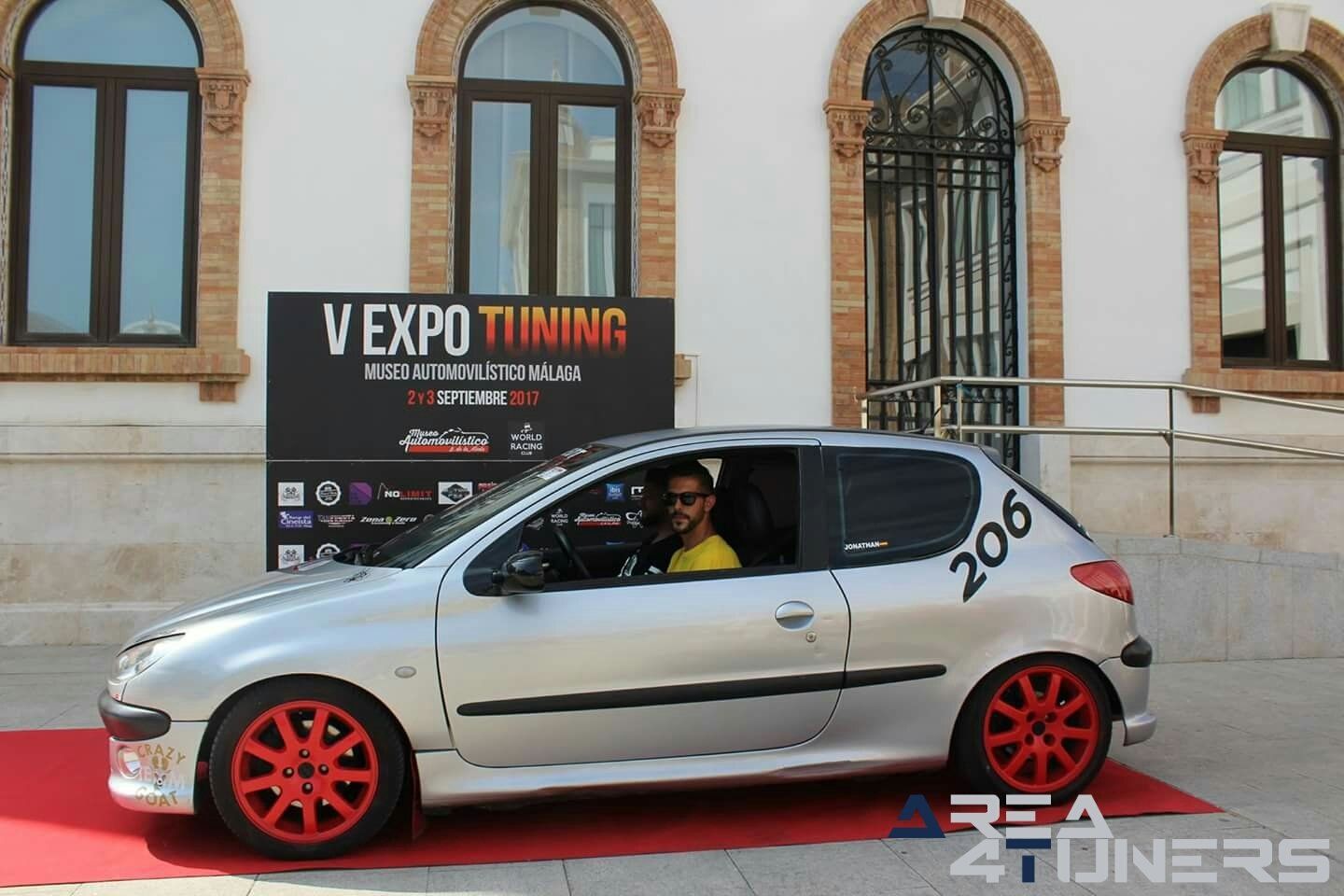 5º Expo Tuning Museo Automovilístico Málaga
Imagen del reportaje revista Tuning Area4tuners.es, concentración de coches Tuning del año 2017 en Málaga, España