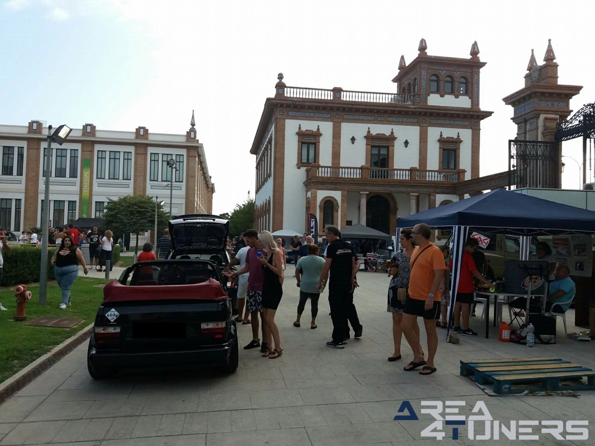 5º Expo Tuning Museo Automovilístico Málaga
Imagen del reportaje revista Tuning Area4tuners.es, concentración de coches Tuning del año 2017 en Málaga, España