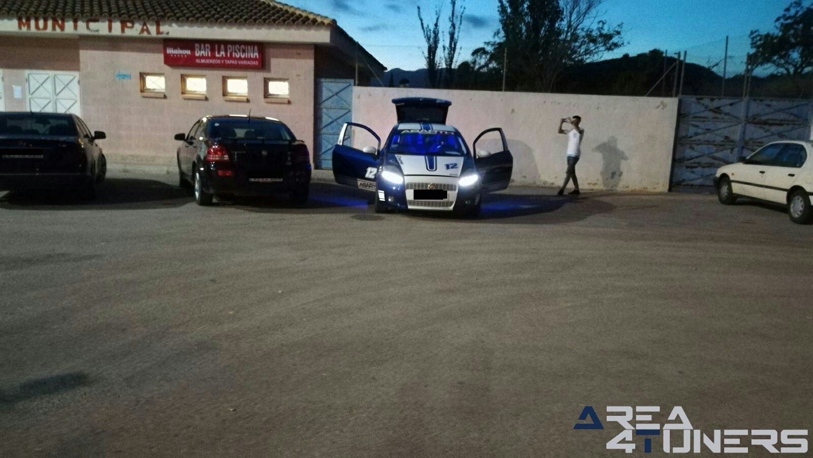 2º Expo Tuning Show Barina
Imagen del reportaje revista Tuning Area4tuners.es, concentración de coches Tuning del año 2017 en Barina, Murcia, España