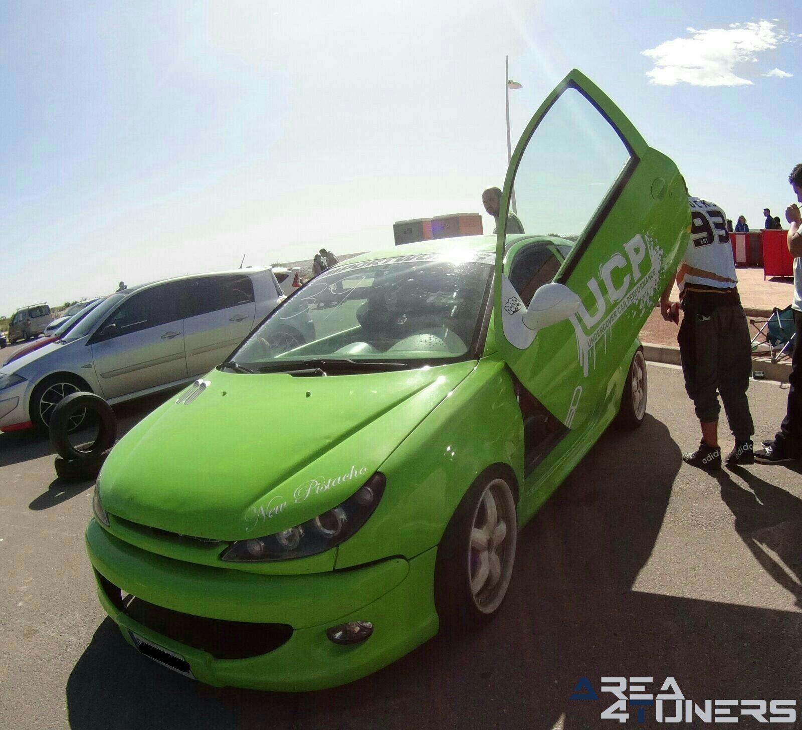 1ª Concentración Tuning Torrenostra
Imagen del reportaje revista Tuning Area4tuners.es, concentración de coches Tuning del año 2017 en Torreblanca, Castellón, España